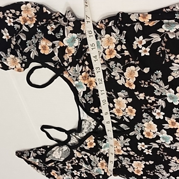 Purple snow Rayon women's dark floral women's spaghetti strap top size Medium - Picture 7 of 7